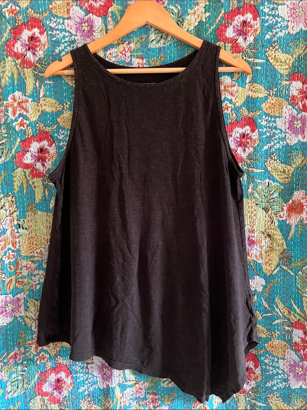 🌺Eileen Fisher asymmetrical Swing Tank Top🌺